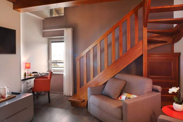 L’Auberge Bressane de Buellas in the Ain Room