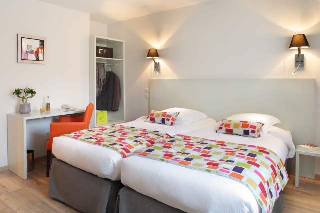 L’Auberge Bressane de Buellas in the Ain Room